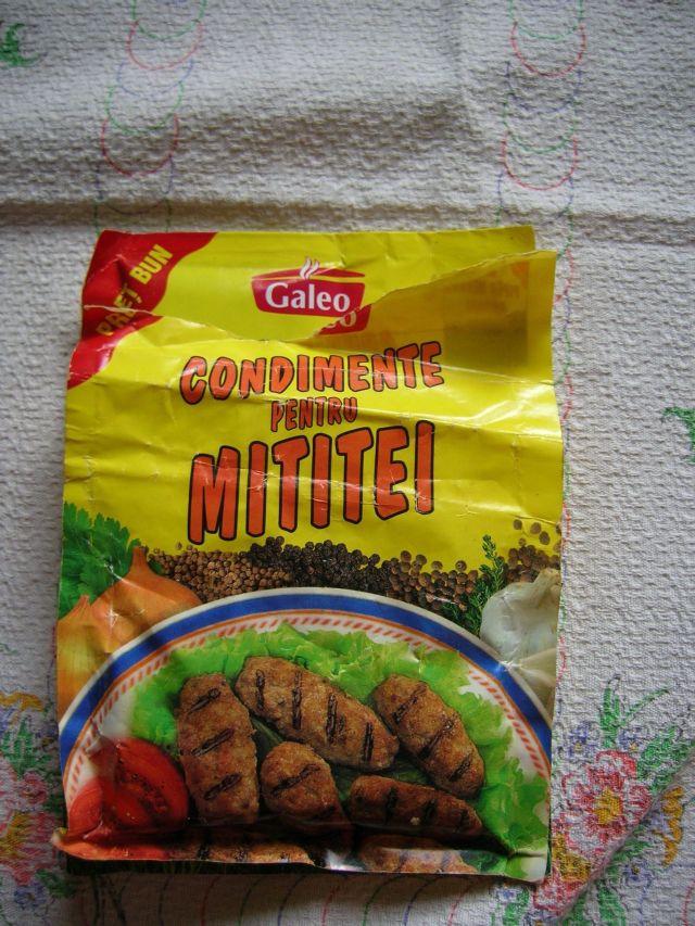 Salata de cartofi cu telina (tulpina)