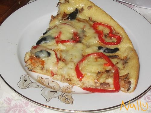 Pizza cu Ton si Hering
