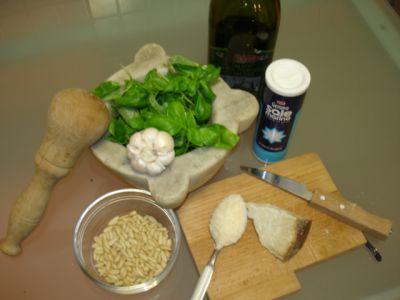 Paste cu sos pesto