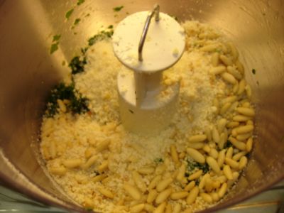 Paste cu sos pesto