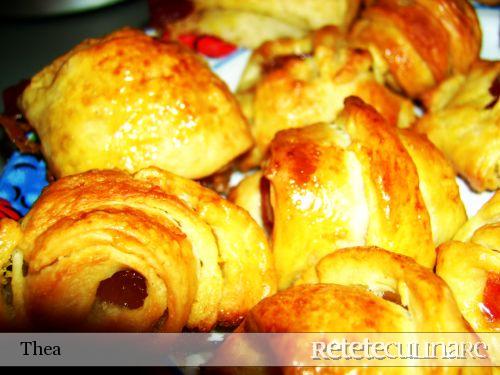 Cornulete `usoare ca spuma`