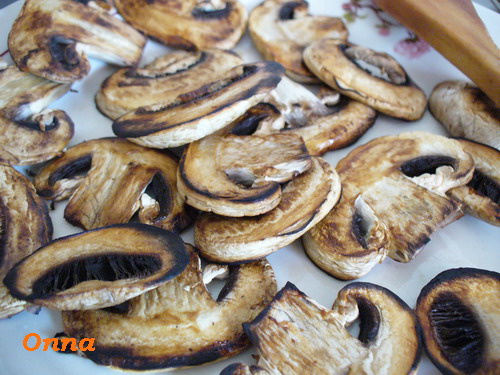 Salata cu cascaval pane si carpaccio de ciuperci