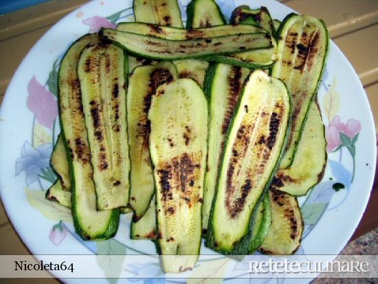 Parmigiana de dovlecei cu ton