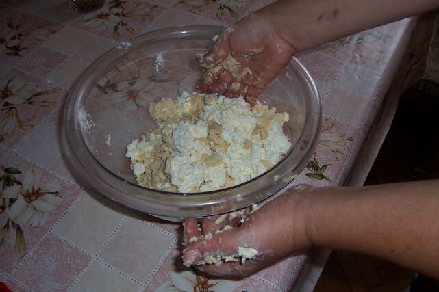 Tascute cu dulceata (Lekvarostaska)