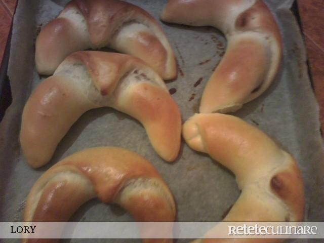 Cornuri cu ciocolata
