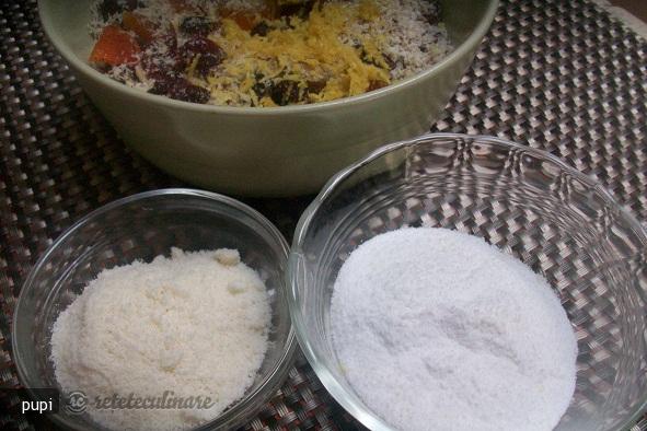 Chec de Albuse cu Fructe Uscate si Faina de Orez (fara gluten)