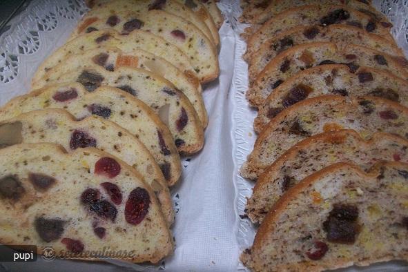 Chec de Albuse cu Fructe Uscate si Faina de Orez (fara gluten)