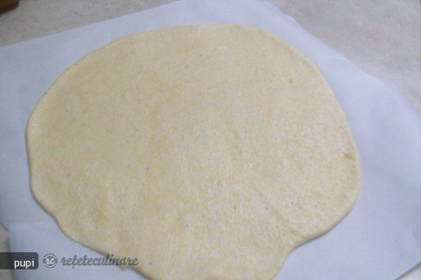 Tarta cu Rosii, Pesto si Telemea