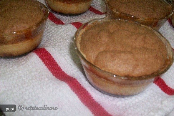 Tort Caramel Sau Upside Down Custard Cake