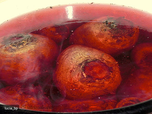 Salata de Sfecla Rosie pentru Iarna