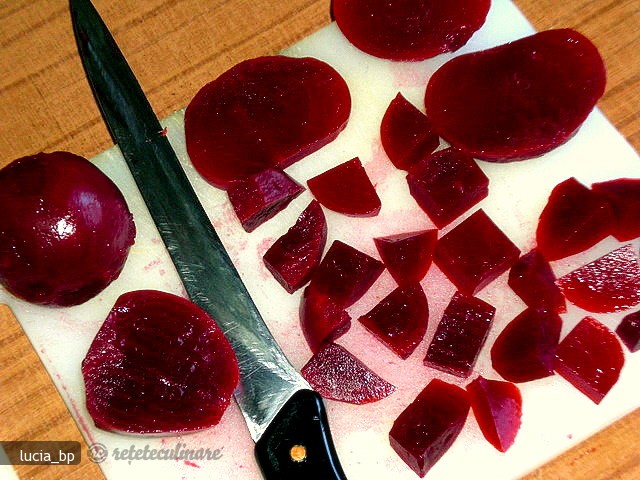 Salata de Sfecla Rosie pentru Iarna
