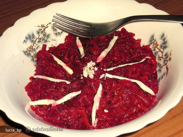 Salata de Sfecla Rosie pentru Iarna