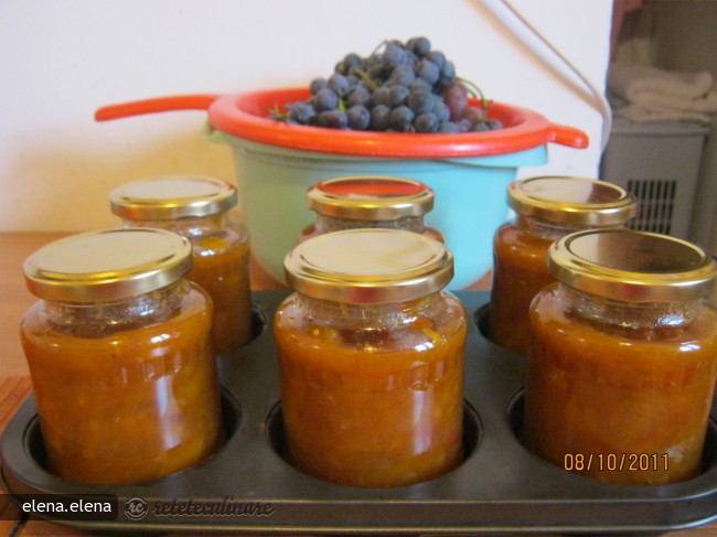 Chutney de Dovleac si Rosii
