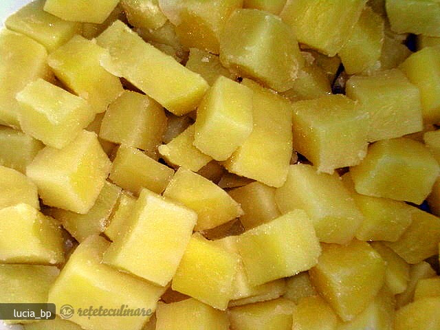 Gratin din Piept de Pui cu Smantana si Cascaval