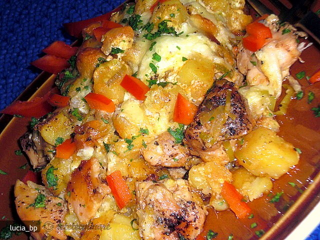 Gratin din Piept de Pui cu Smantana si Cascaval
