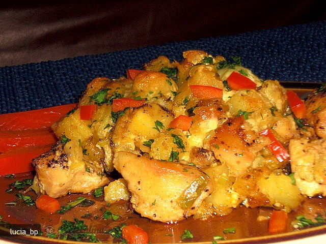 Gratin din Piept de Pui cu Smantana si Cascaval