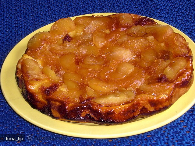 Tarta cu Mere Caramelizate in Miere