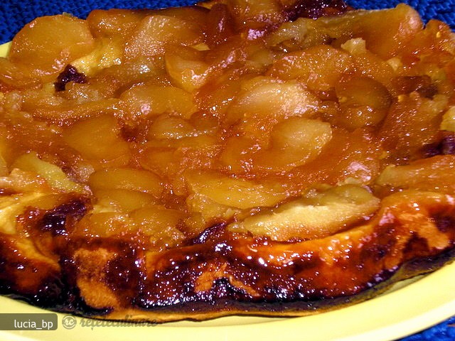 Tarta cu Mere Caramelizate in Miere