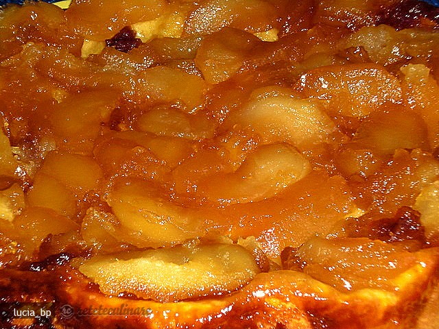 Tarta cu Mere Caramelizate in Miere