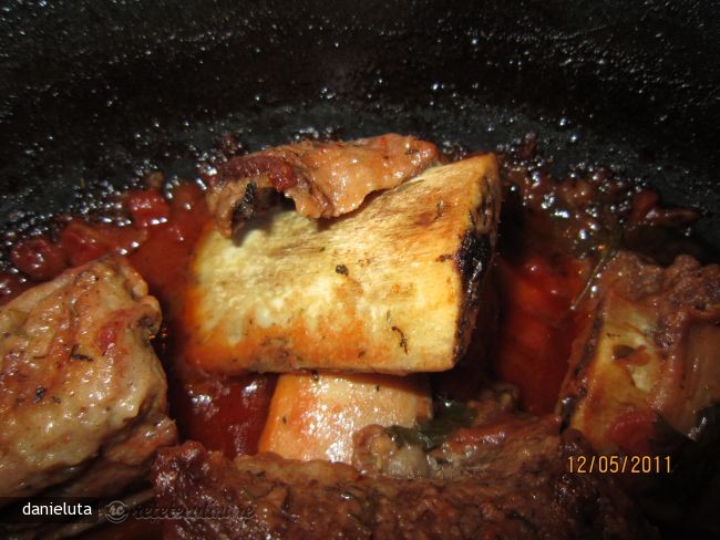 Coaste de Vaca la Cuptor (braised Short Ribs)