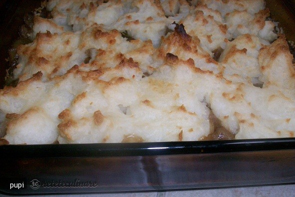 Placinta Ciobanului (Shepherd's Pie)