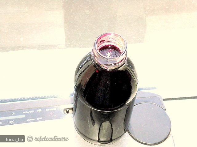 Coacaze Negre Conservate in Sirop