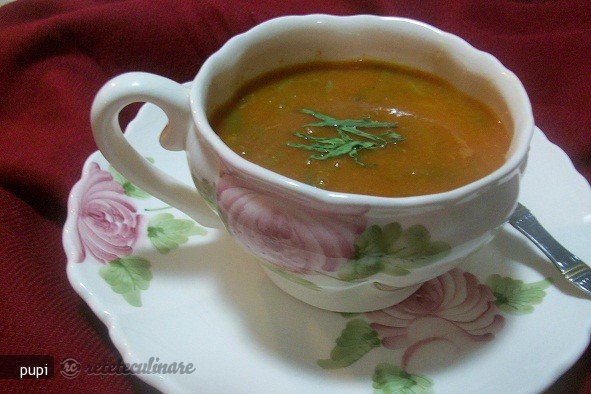 Supa de Rosii cu Fenicul, Zarzavaturi si Fasole Verde