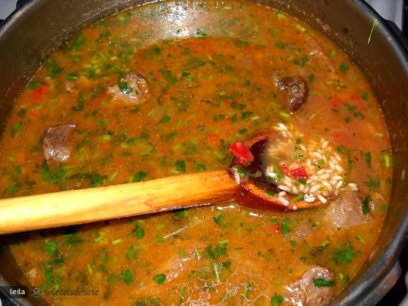 Pilaf de Orez cu Carnita de Mistret