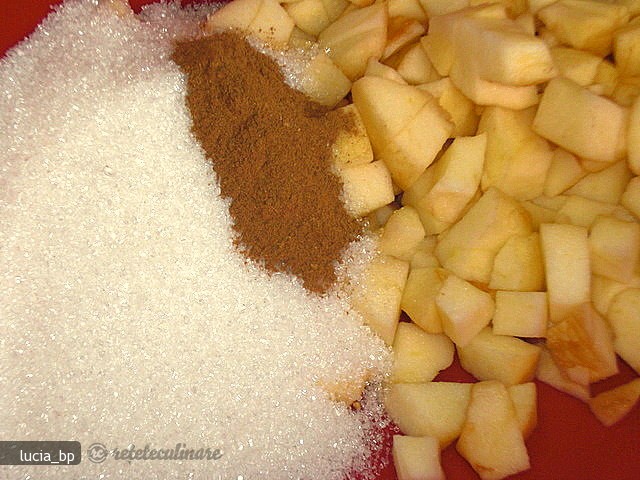 Chec cu Mere Caramelizate