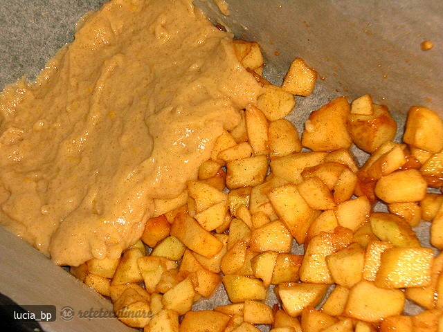 Chec cu Mere Caramelizate