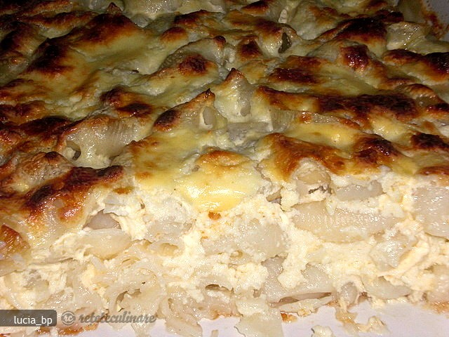 Budinca de Macaroane cu Branza si Smantana