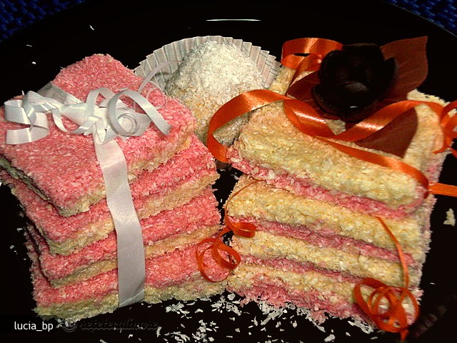 Patratele cu Nuca de Cocos