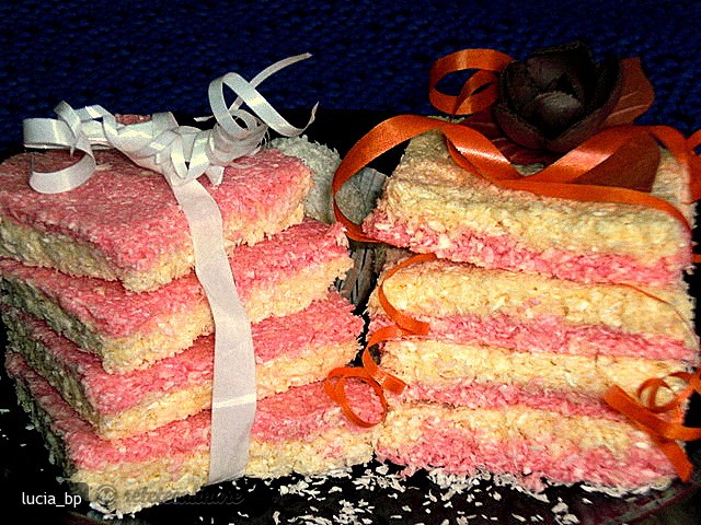 Patratele cu Nuca de Cocos