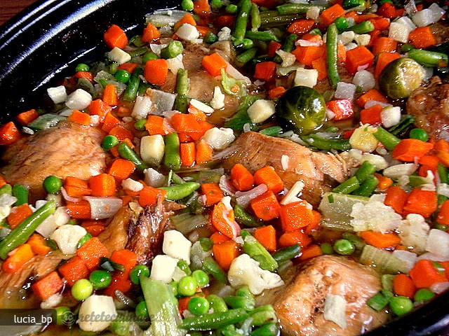 Pui si Mix de Legume, pregatite in Bere