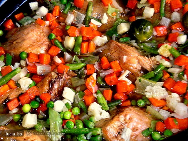 Pui si Mix de Legume, pregatite in Bere
