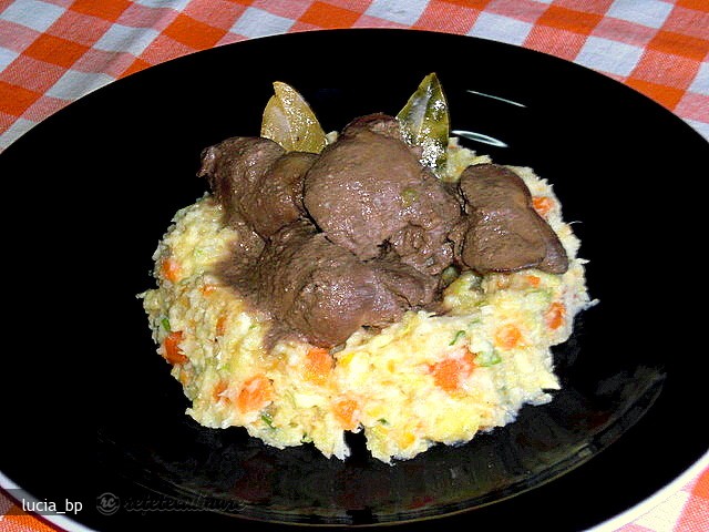 Ficatei de Pui, Altfel