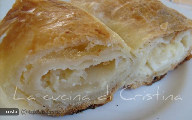 Burek cu Brinza Sarata Sau Proaspata - 2 Retete