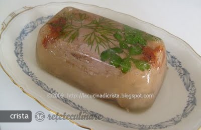 Pate de Ficat in Gelatina de Bere cu Chifle Scotiene Pictate