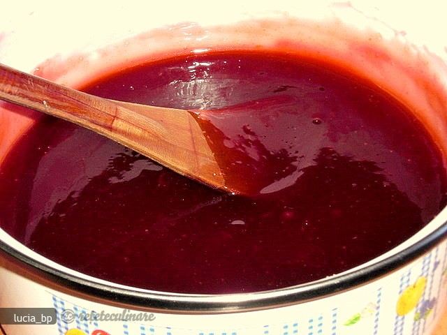 Deliciu cu Visine si Topping