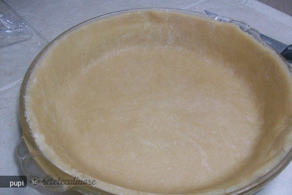 Tort de Post cu Capsuni si Ananas
