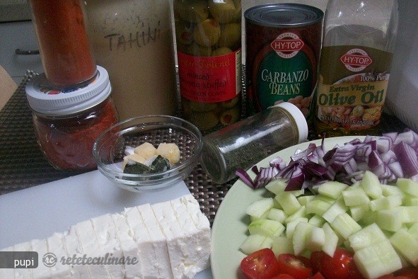 Hummus cu Salata de Cruditati