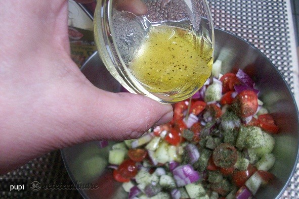 Hummus cu Salata de Cruditati