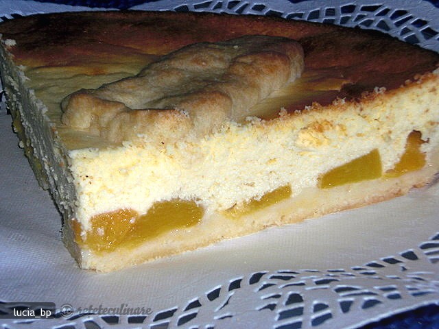 Tarta cu Branza de Vaci si Piersici sau Caise