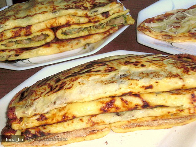Placinte Rusesti cu Umplutura din Ciuperci