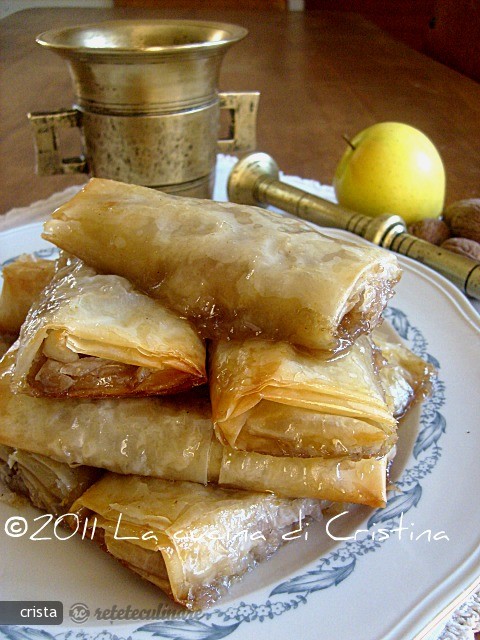 Mini Strudel de Mere cu Foi de Placinta