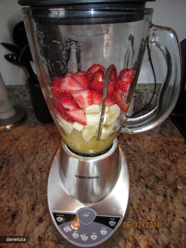 Smoothie de Capsuni si Banane