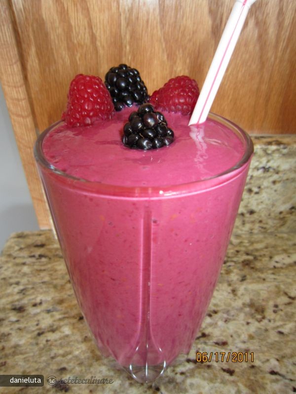 Smoothie de Capsuni si Banane