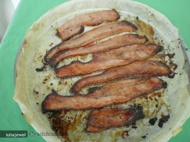 Inghetata cu Bacon, Piper Verde si Ardei Iute