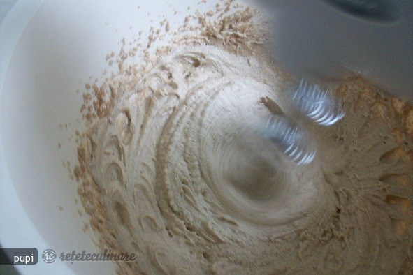 Chec cu Prune si Crema de Branza