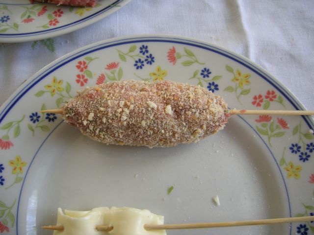 Frigarui - Crochete din Carne Tocata